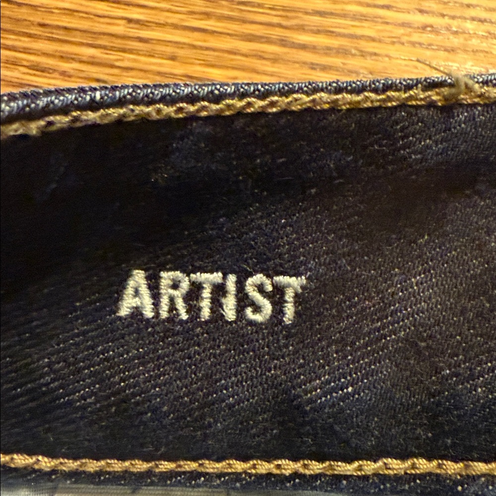 American Eagle Outfitters Dark Blue Cropped Jeans - Picture 5 of 6
